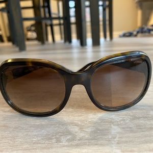 Authentic CHANEL Sunglasses 5286 c.714/S5 Tortoise Frame no case